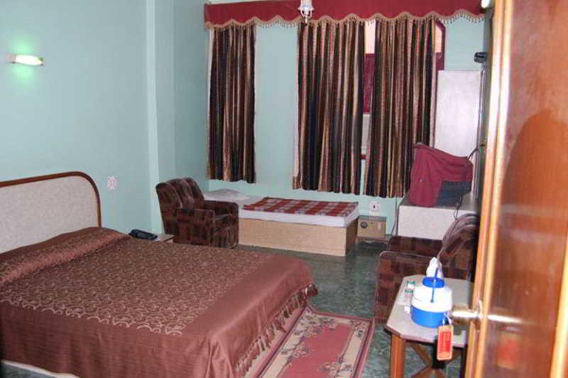 Hotel Woodland Deluxe Nowe Delhi Zewnętrze zdjęcie
